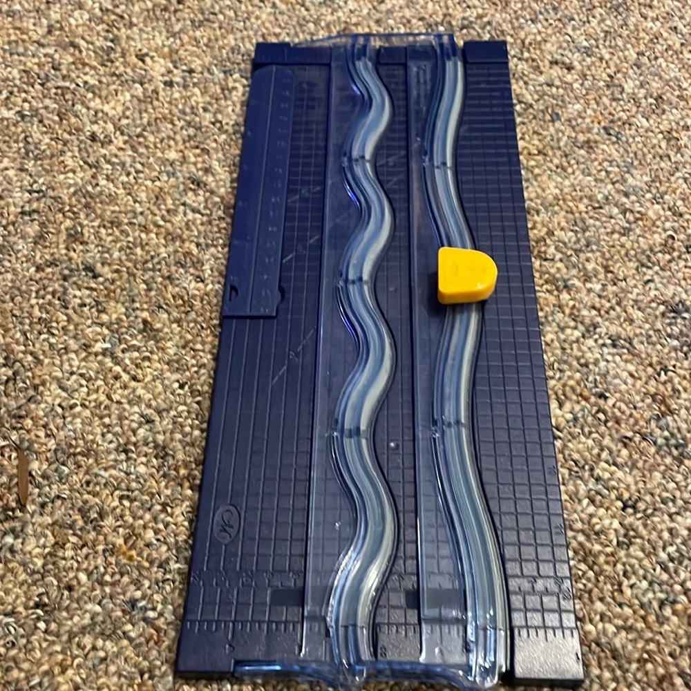 Creative Memories border trimmer / cutter